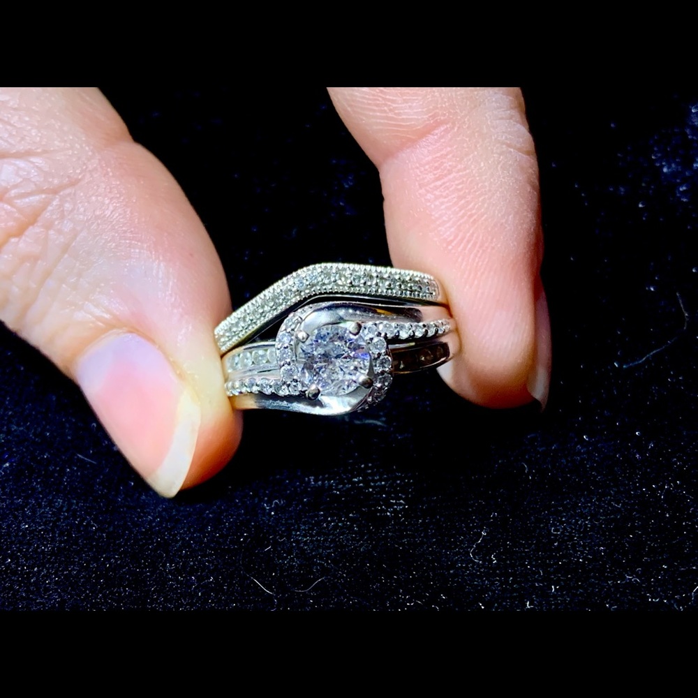 Pretty Genuine Natural Diamond Engagement Set Sz 6